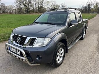 NISSAN NAVARA 2.5DCI 140kw MANUÁL FACELIFT BEZ KOROZE