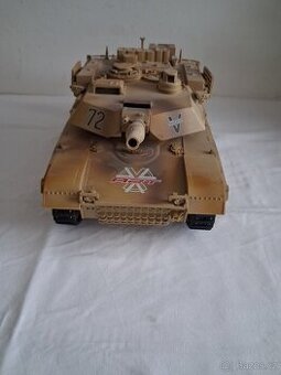 MODELY TANKY