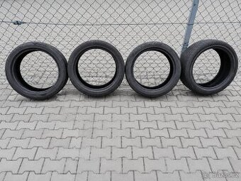 215/45 R17 letní