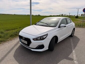 Hyundai i30 hatchback,  103 kW/1.4 T-GDI