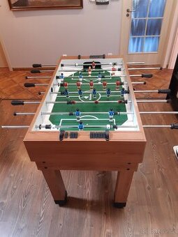 Fotbálek, kulečník a další hry