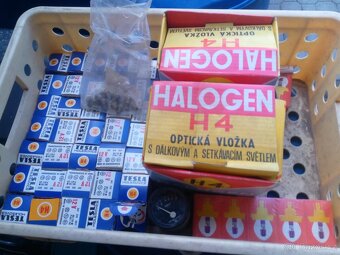 Světla škoda 100