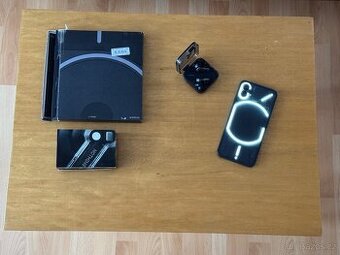 Nothing Phone (1) 128GB/8GB + sluchátka Ear (2) Zdrama