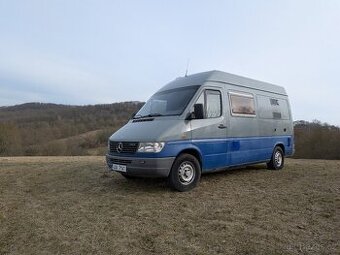 Mercedes-Benz Sprinter 312D obytný vůz, automat