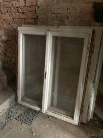 Starší dřevěné okno