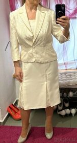 Krémový dámský kostýmek vel.42-44 sukně, top, sako