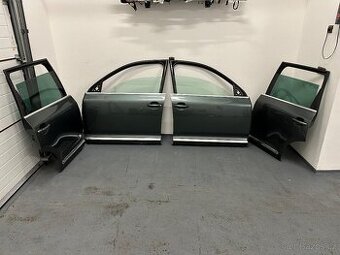 VW Touareg boční dveře