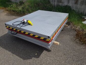 Nůžková plošina - hydraulická vyrovnavací plošina