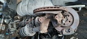 Přední pravá těhlice kompletní VW Bora 1.9 TDI PD 85kw