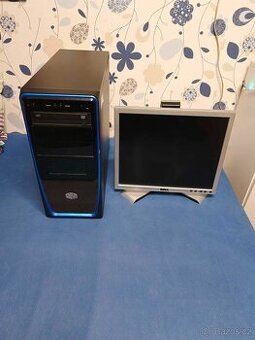 PC + Monitor klávesnice a myš a kabeláž