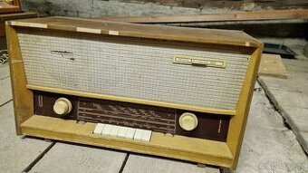 Elektronkové rádio Tesla Teslaton 536A
