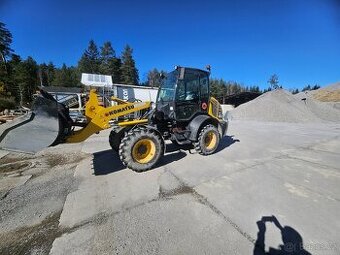 KOMATSU WA80M