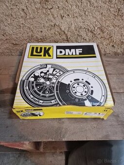 Dvouhmotový setrvačník LuK 415 0299 10