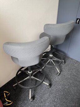 Vitra - designové kancelářské židle Pivot High Stool