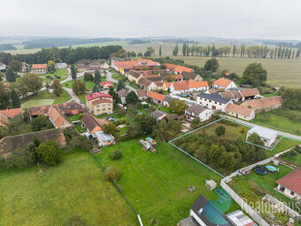 Prodej, stavební pozemek, 1.303 m2, Radošovice u Českých Bud