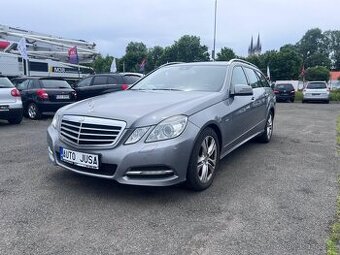 Mercedes Benz E