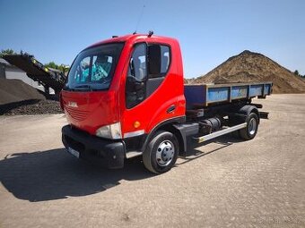 Avia D100