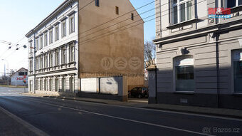 Parkovací místo v centru Teplic - 1