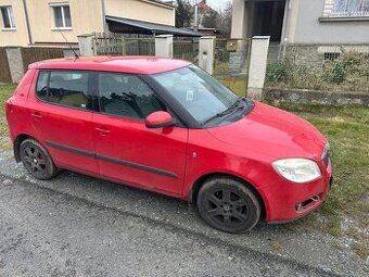 Koupím nepojízdné auto s motorem HTP