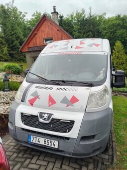 Obytná dodávka Peugeot Boxer 2,2
