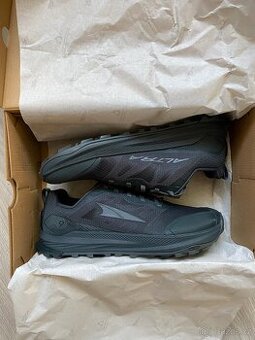 Nové boty Altra Lone Peak 9 (42,5)