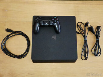 PlayStation 4 Slim + příslušenství