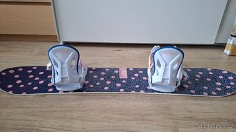 Dětský snowboard Roxy Poppy s vázáním 118cm