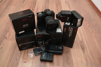 SIGMA SD14 + objektiv + grip + blesk + další