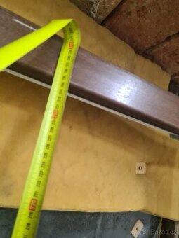 Okna plastová zlatý dub