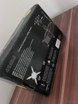 4WORLD- Univerzální stropní držák na projekor (07480-WHT)