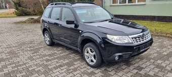 Subaru Forester 2.0i 110Kw 4x4 r. 8/2012 velice zachovalé