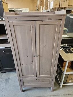 ŠATNÍ SKŘÍŇ IKEA SUNDVIK