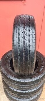 Prodám 4x letní zátěžové 215/65R16 C Firestone
