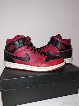Air Jordan 1 Mid "Reverse Bred (vel. 45)