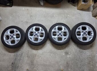 Alu kola Ford 6Jx15 ET47,5 + letní pneu Nexen 195/50 R15