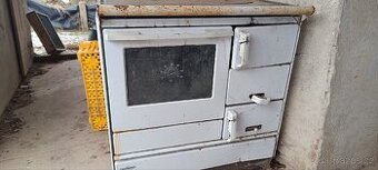 Sporák - kamna na tuhá paliva