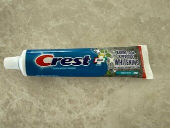 Crest bělící zubní pasta větší balení (161 g)