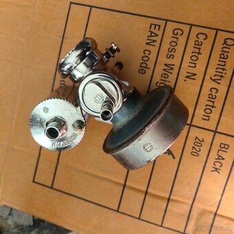 Cz predvalecna karburator Graetzin