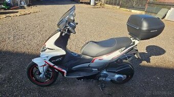 Prodám skútr Gilera Runner ST 125