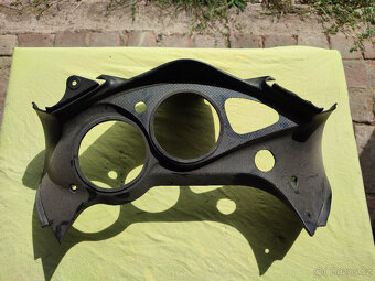 Rámeček přístrojové desky Suzuki SV 650S (1999- 2002)