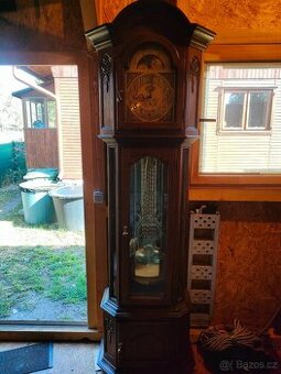 Prodám sloupové hodiny