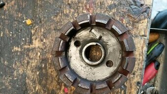 Náboj spojky k Mf-70 (MF70)