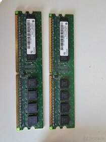 Dva kusy RAM 512 MB za odvoz