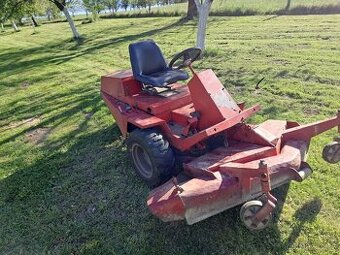 Zahradní traktor, rider