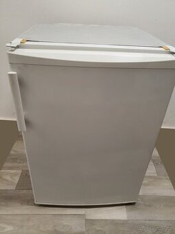 LIEBHERR monoklimatická lednice – chladnička 82 cm