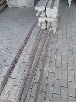 Prodám betonové plotové sloupky