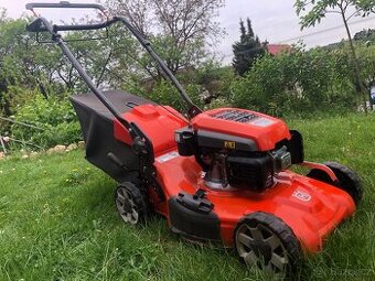 Benzínová sekačka Husqvarna