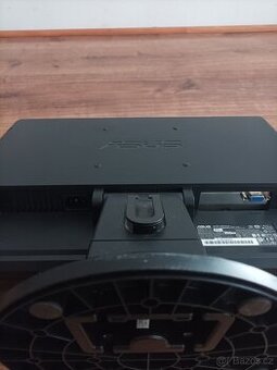 Monitor ASUS - 1