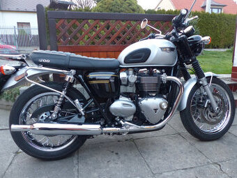 Triumph, T 120