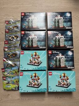 8 Lego Disney setů + 7 polybagů